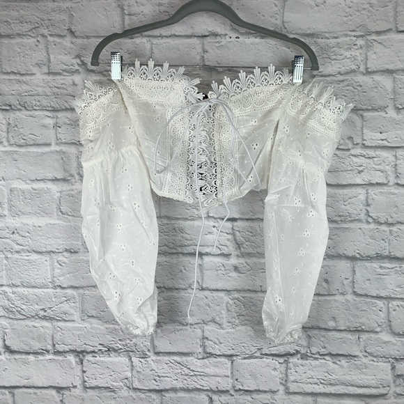 ☁️Broderie Eyelet Lace Up Puff Sleeve Crop Top - Picture 8 of 8